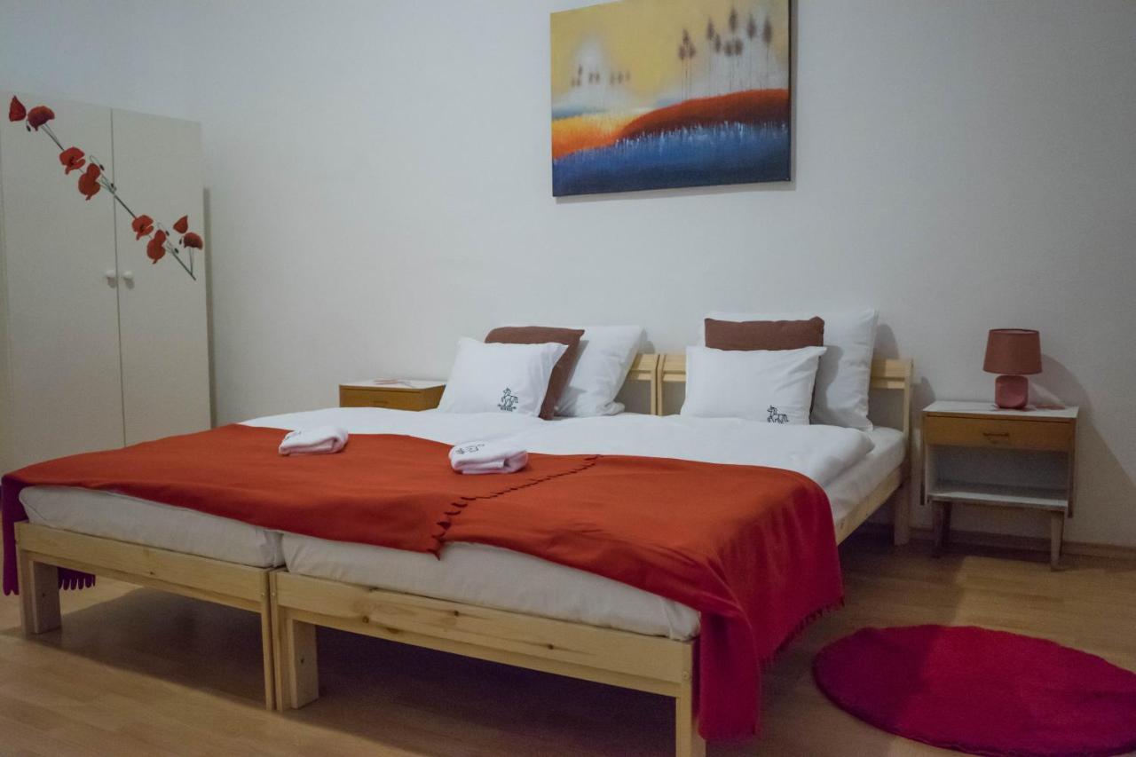 Servus Vendégház 2 Lengyeltoti Esterno foto